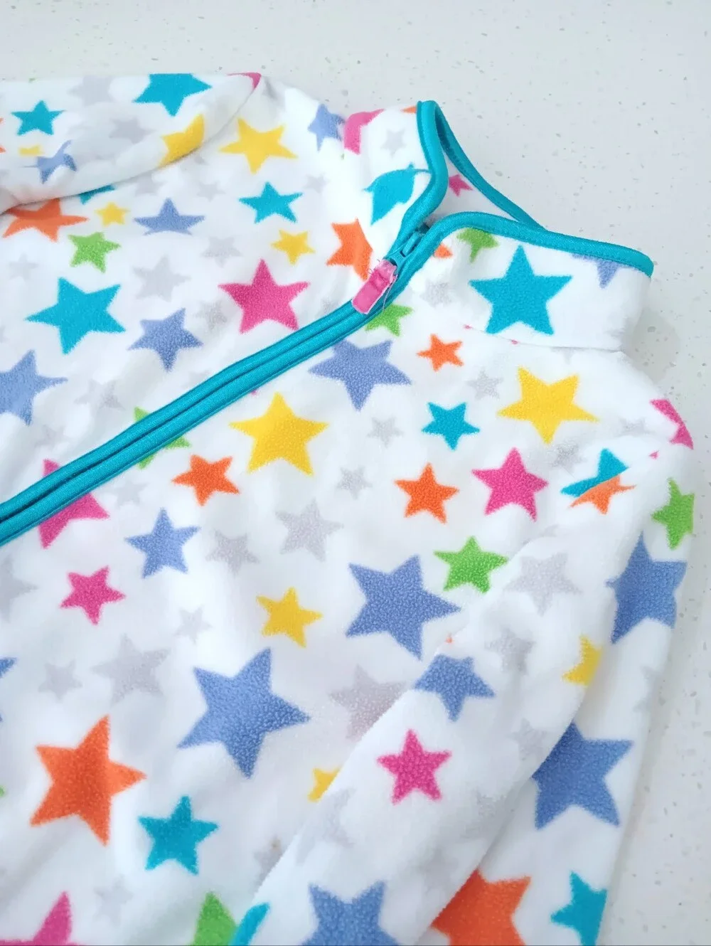 Girls' White Fleece Jacket With Rainbow Multicolor Stars Blue Trim Size 6 / 6X
